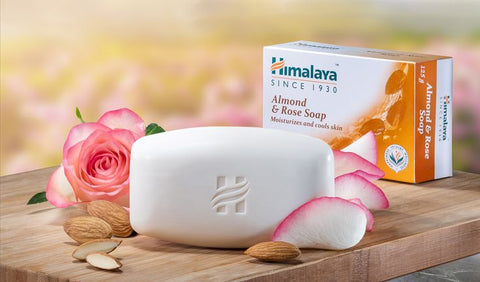 Sabonete Hidratante com Amêndoa e Rosa - 75 grs - Himalaya